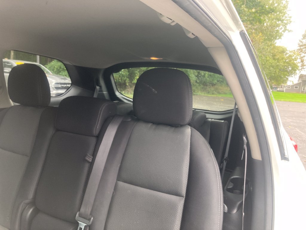 Used 2017 Nissan Pathfinder S AWD/4WD image 32