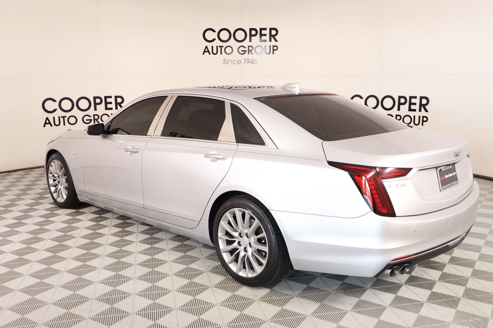 Used 2019 Cadillac CT6 Luxury w/ Driver Awareness Package RWD image 24