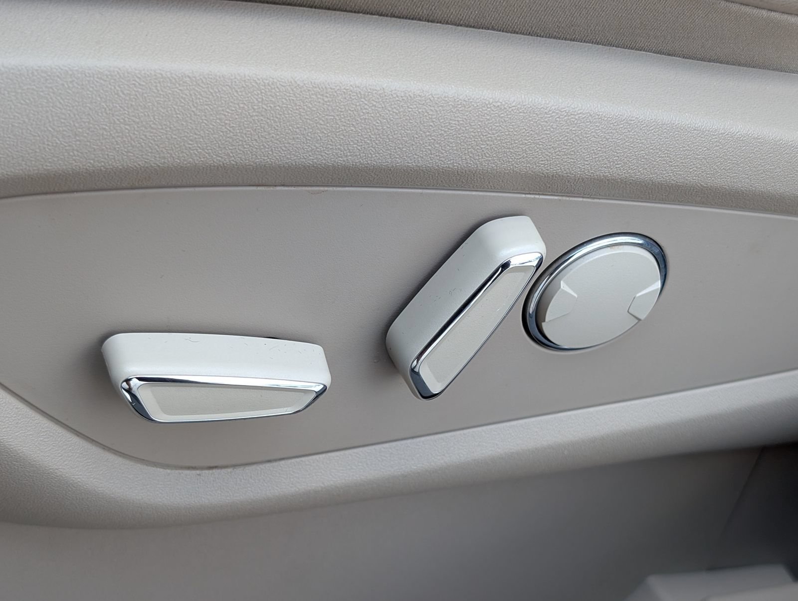 Used 2022 Lincoln Nautilus Reserve AWD/4WD image 21
