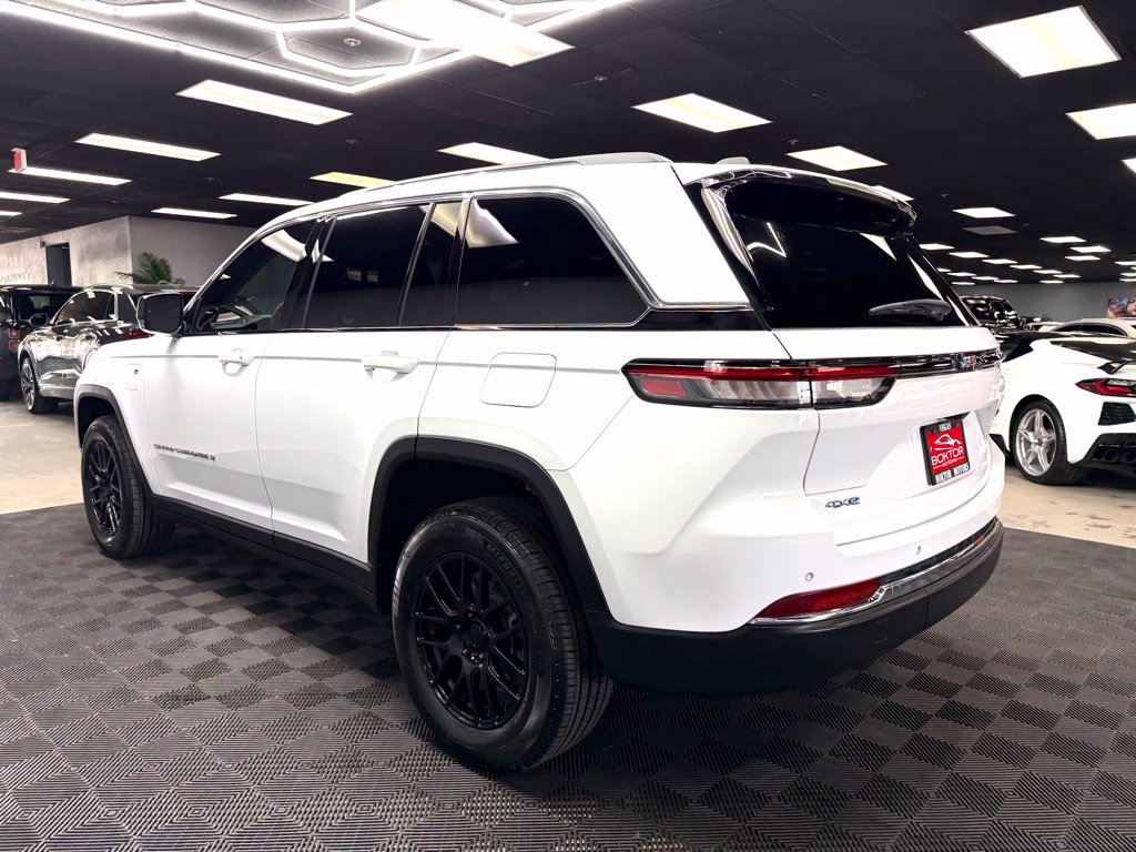 Used 2022 Jeep Grand Cherokee Limited 4xe AWD/4WD image 11