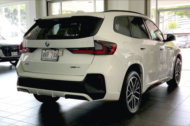 Used 2023 BMW X1 xDrive28i w/ Premium Package AWD/4WD image 6