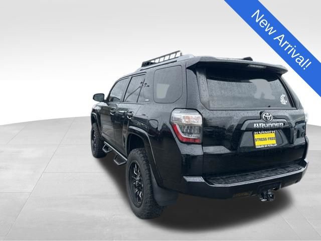 Used 2018 Toyota 4Runner SR5 image 5
