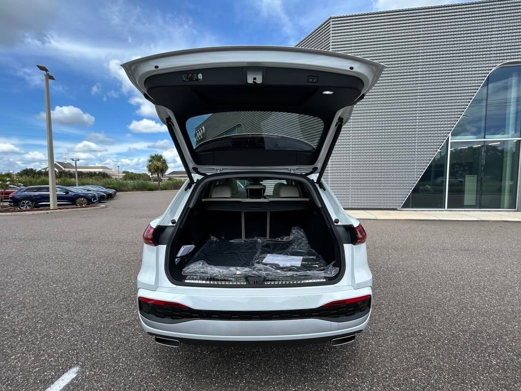 New 2025 Audi Q5 Premium Plus image 40