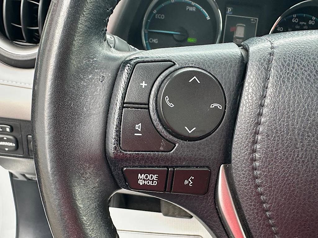 Certified 2018 Toyota RAV4 XLE w/ Protection Package image 21