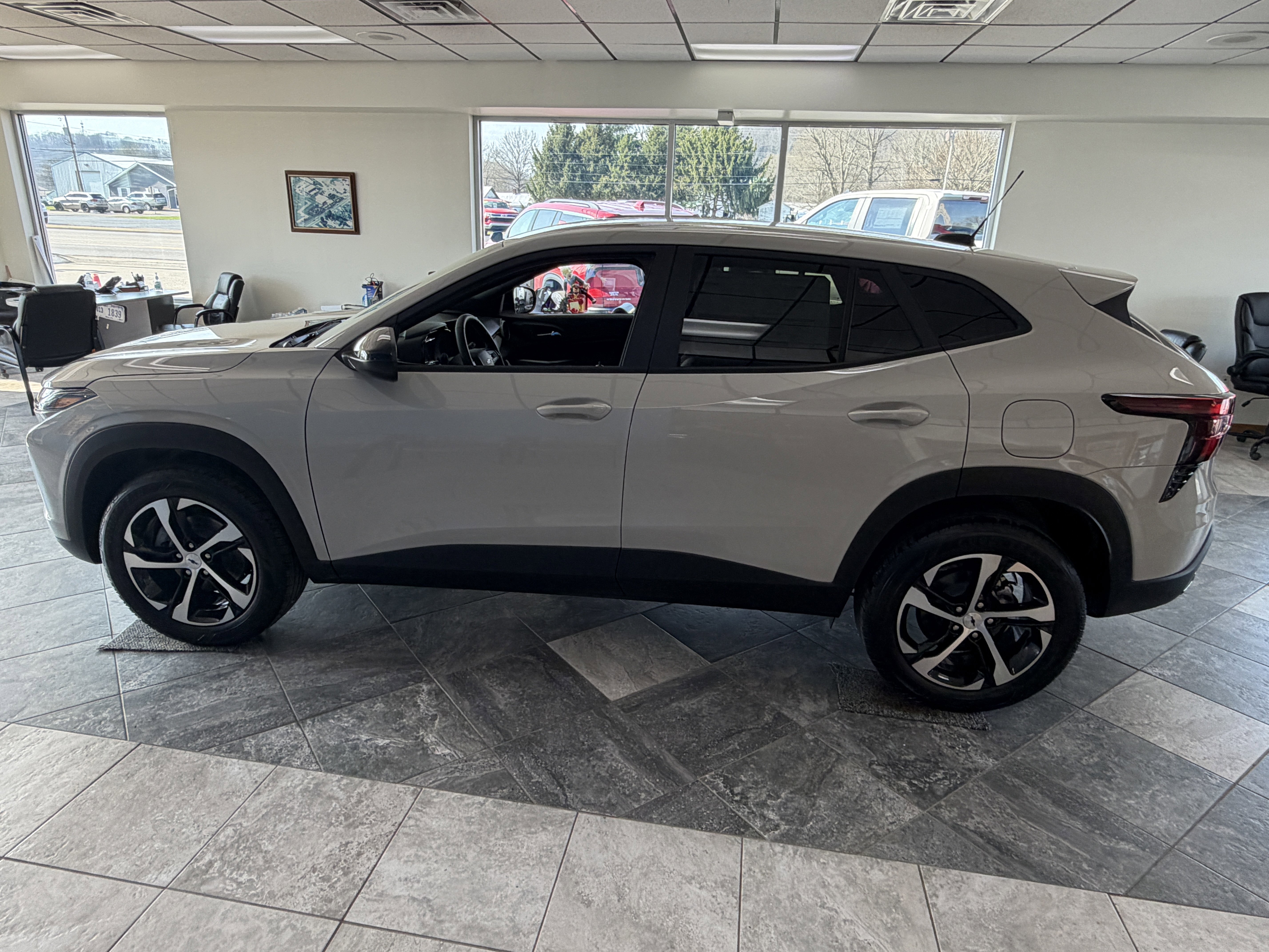 New 2026 Chevrolet Trax RS image 5