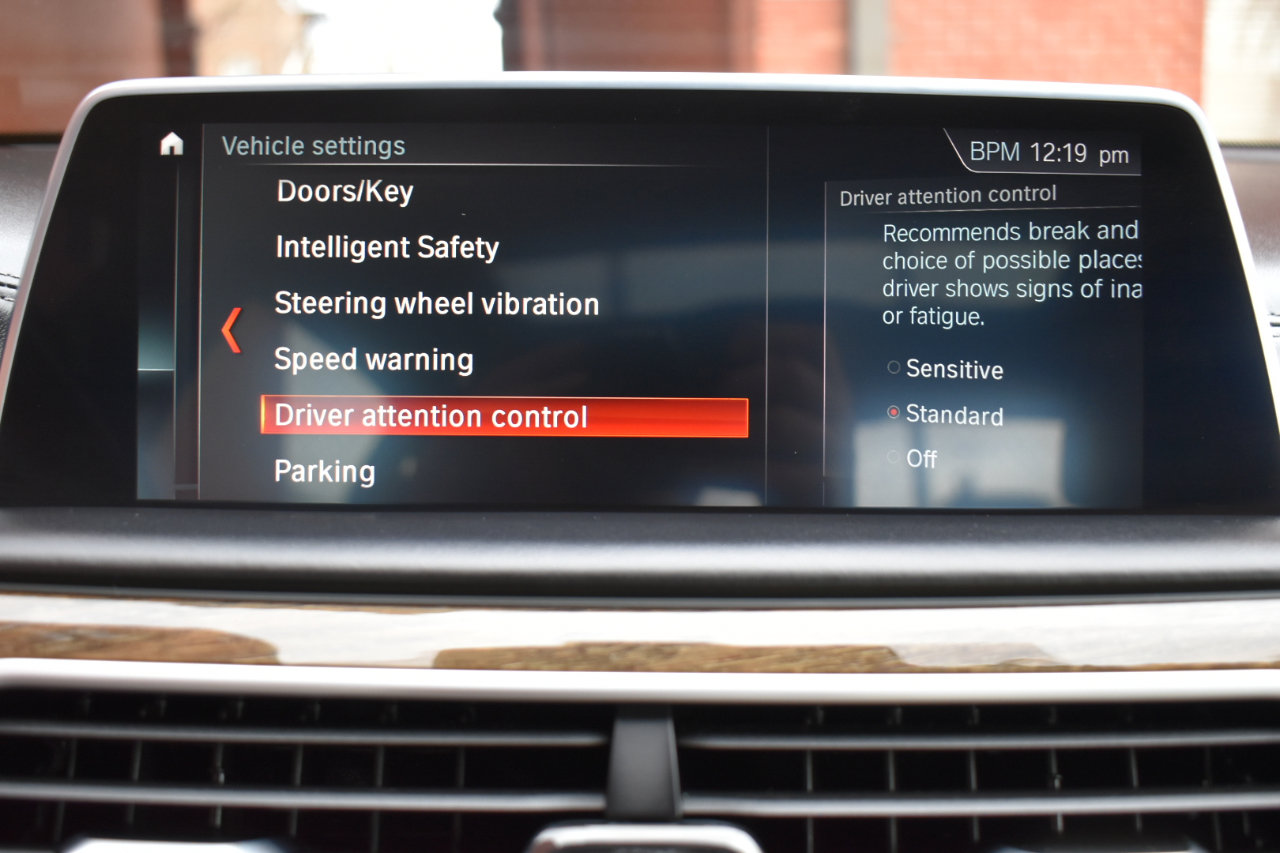 Used 2019 BMW 750i w/ Executive Package image 32