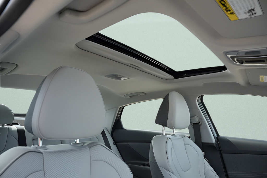 Certified 2026 Hyundai Elantra Limited FWD image 13