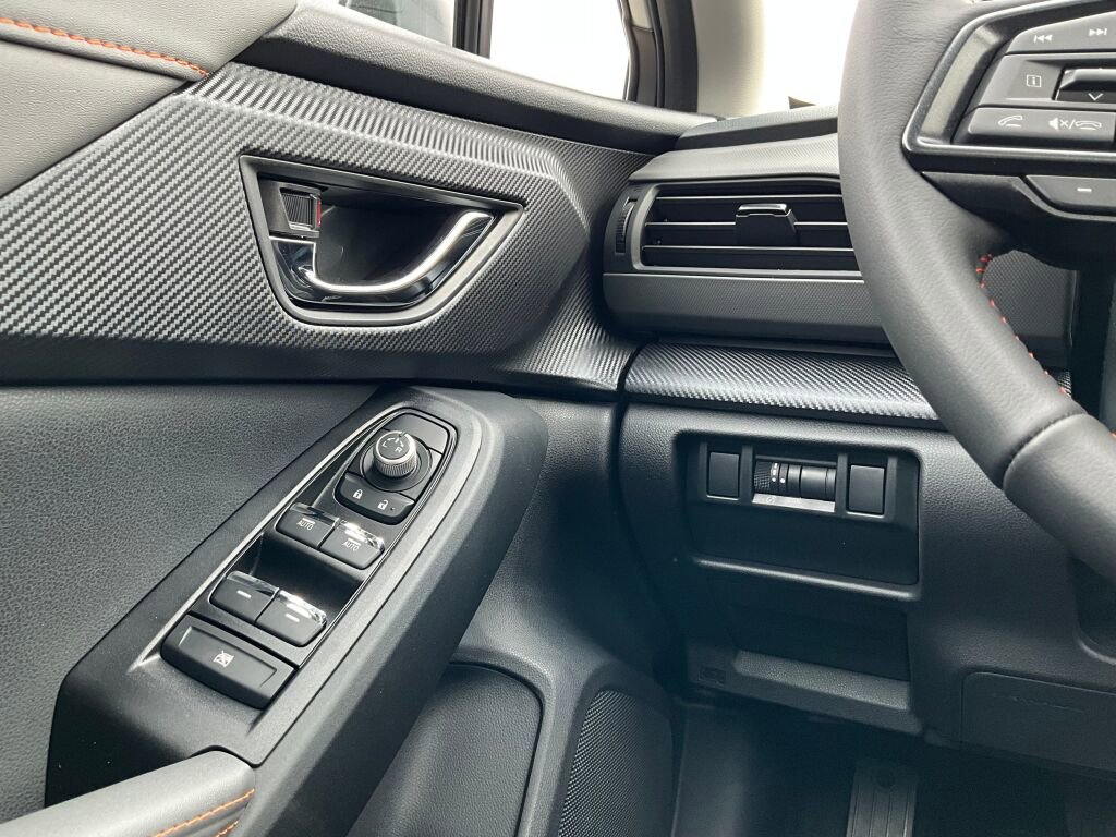 New 2025 Subaru Crosstrek 2.5i Limited w/ Crosstrek Mirror Package image 23
