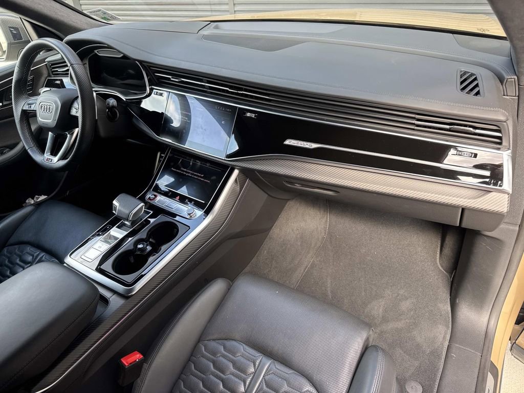 Used 2025 Audi RS Q8 performance image 18
