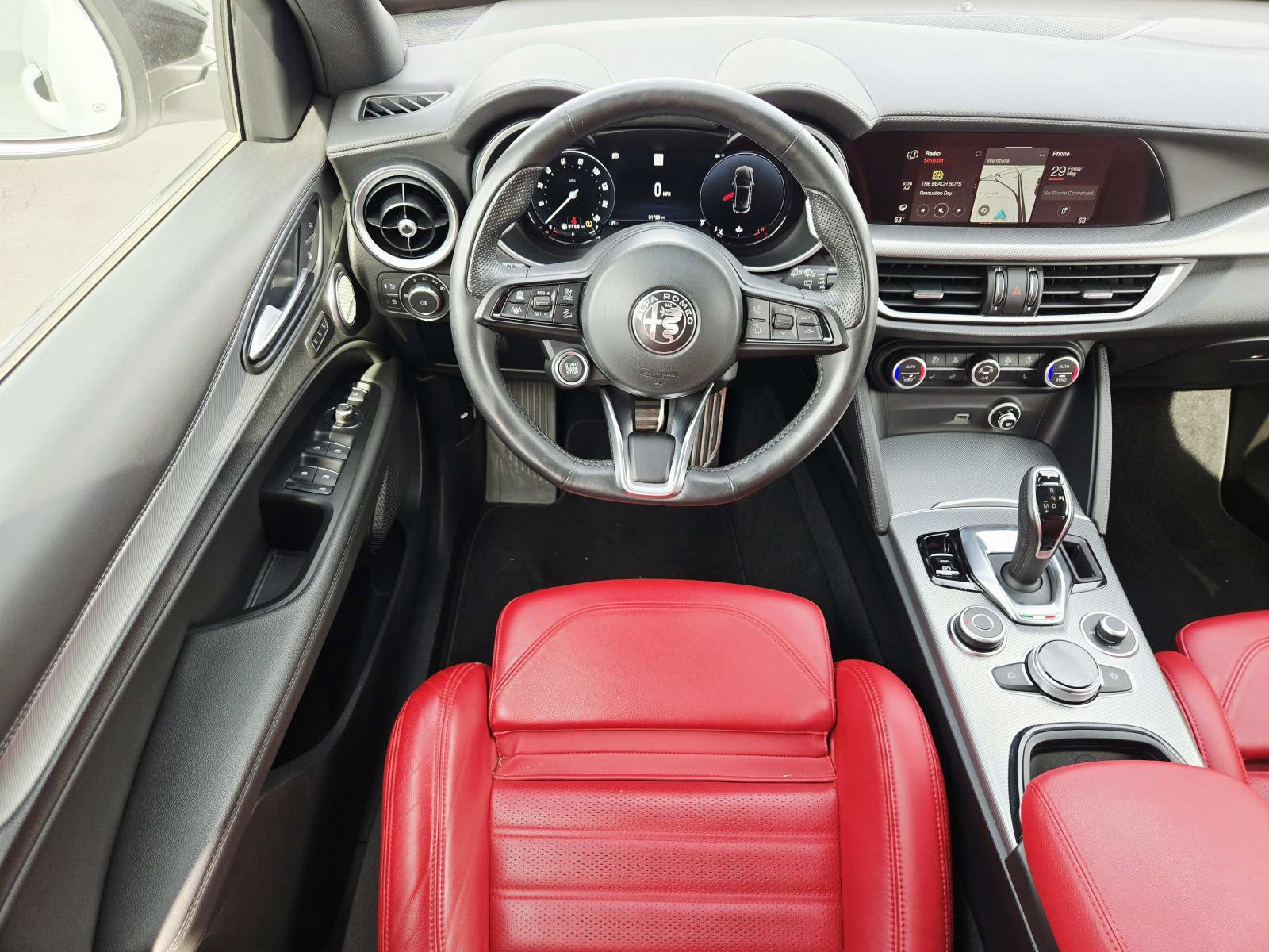 Used 2024 Alfa Romeo Stelvio Veloce AWD/4WD image 12