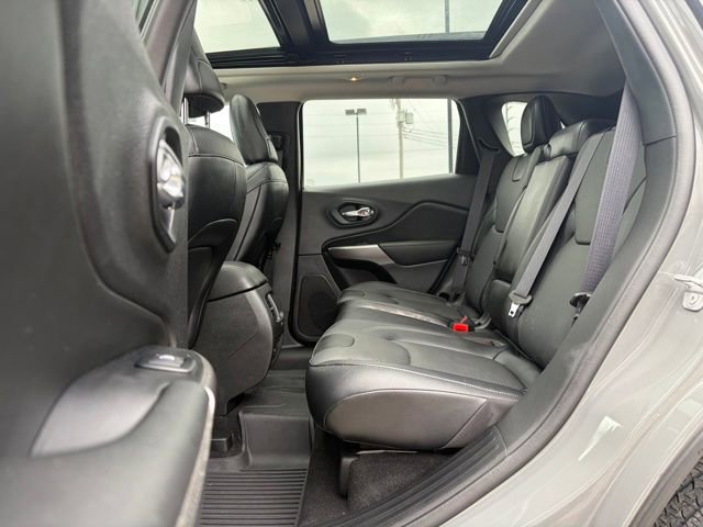 Used 2022 Jeep Cherokee Limited w/ Elite Package image 16