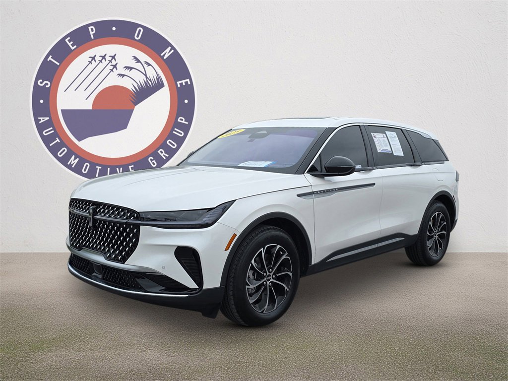 Used 2025 Lincoln Nautilus Premier w/ Equipment Group 102A