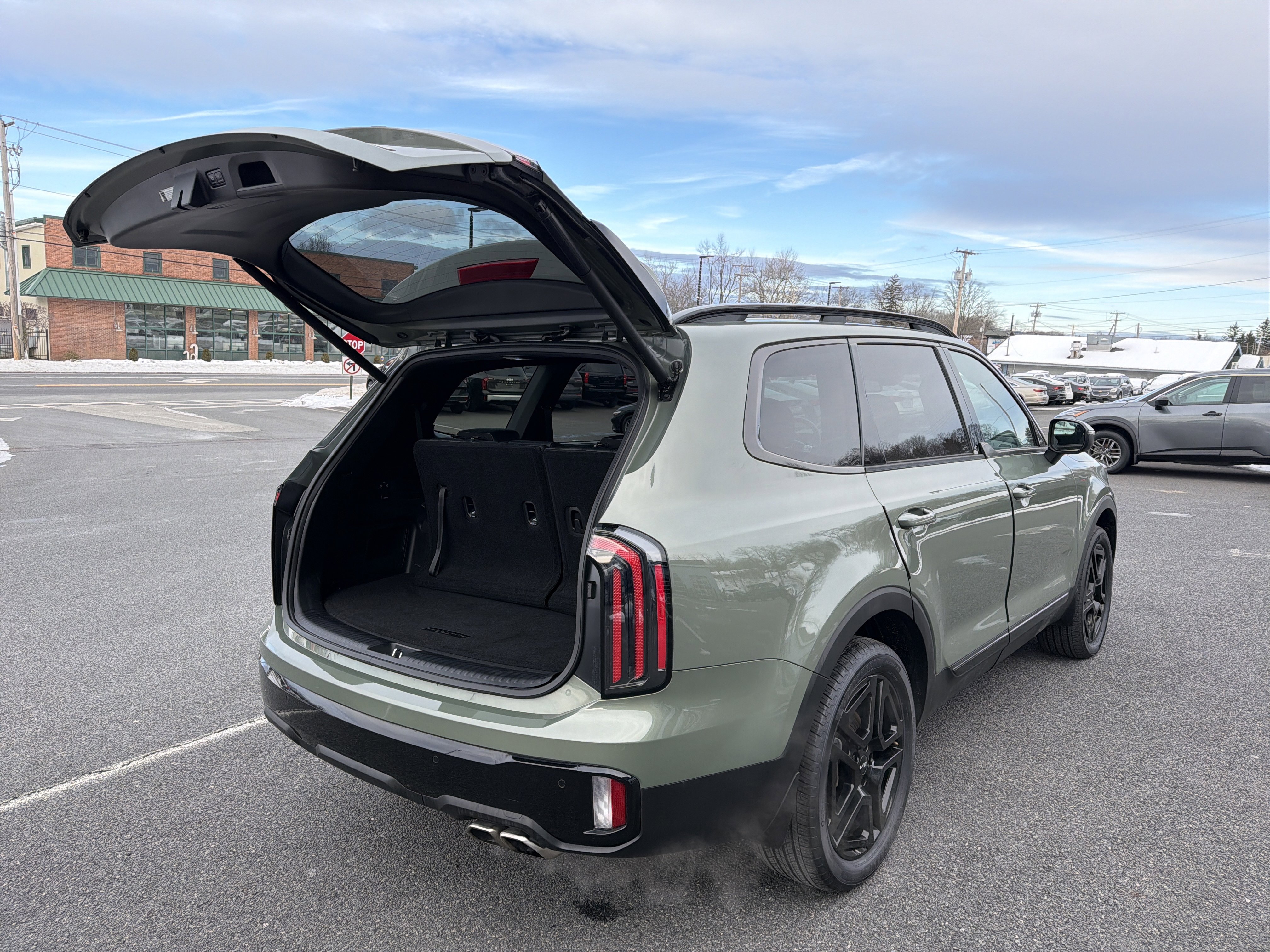 Certified 2024 Kia Telluride EX X-Line image 32