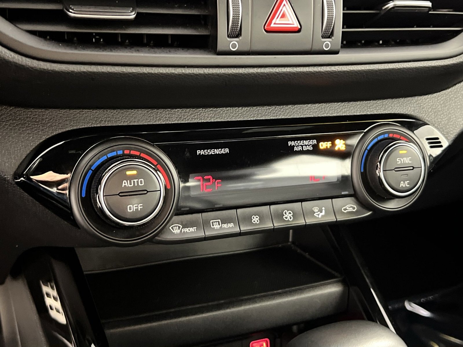 Used 2024 Kia Forte GT-Line image 21