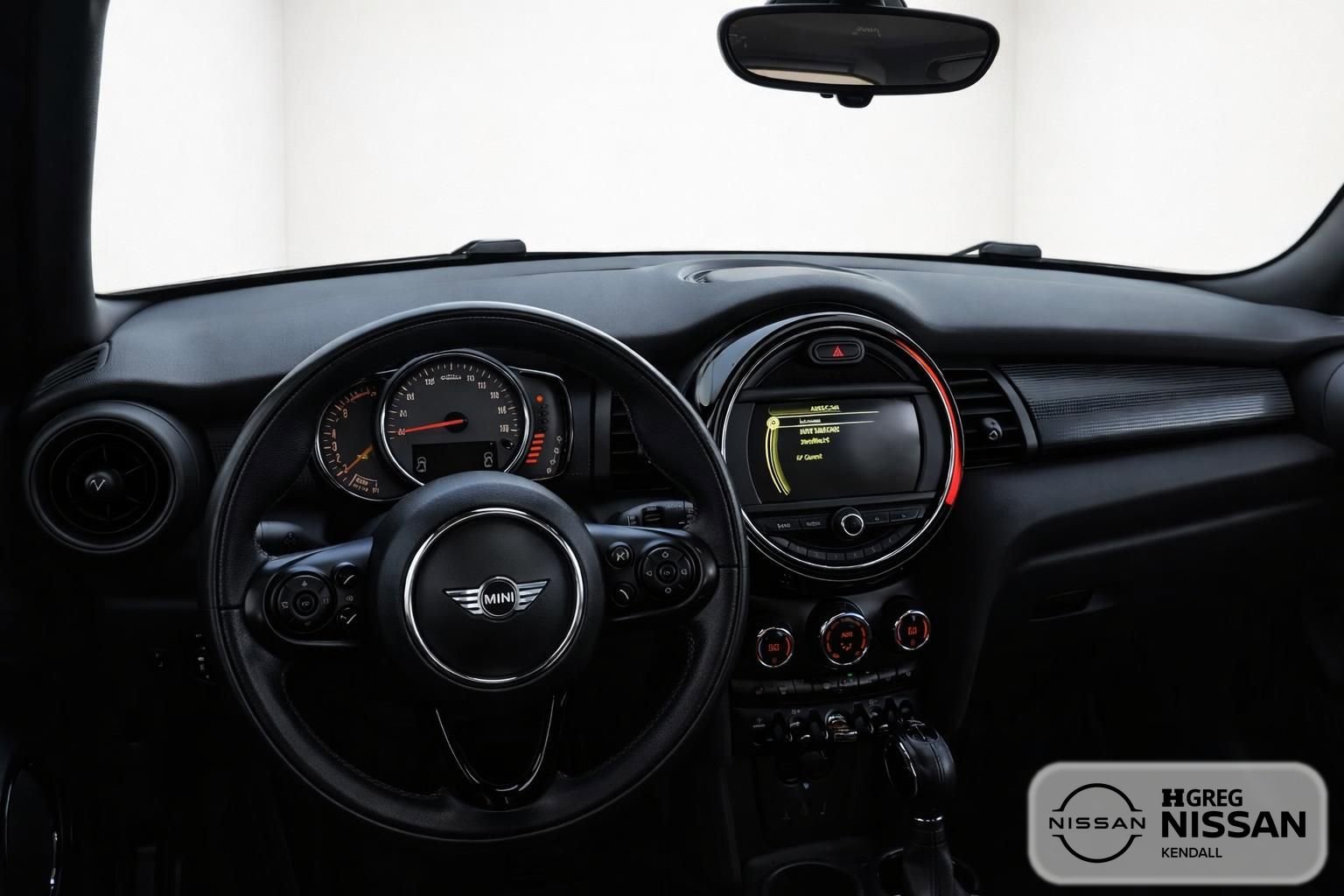Used 2016 MINI Cooper 4-Door Hardtop FWD image 7