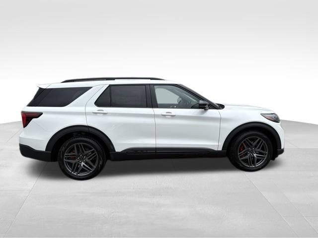 New 2026 Ford Explorer ST image 9