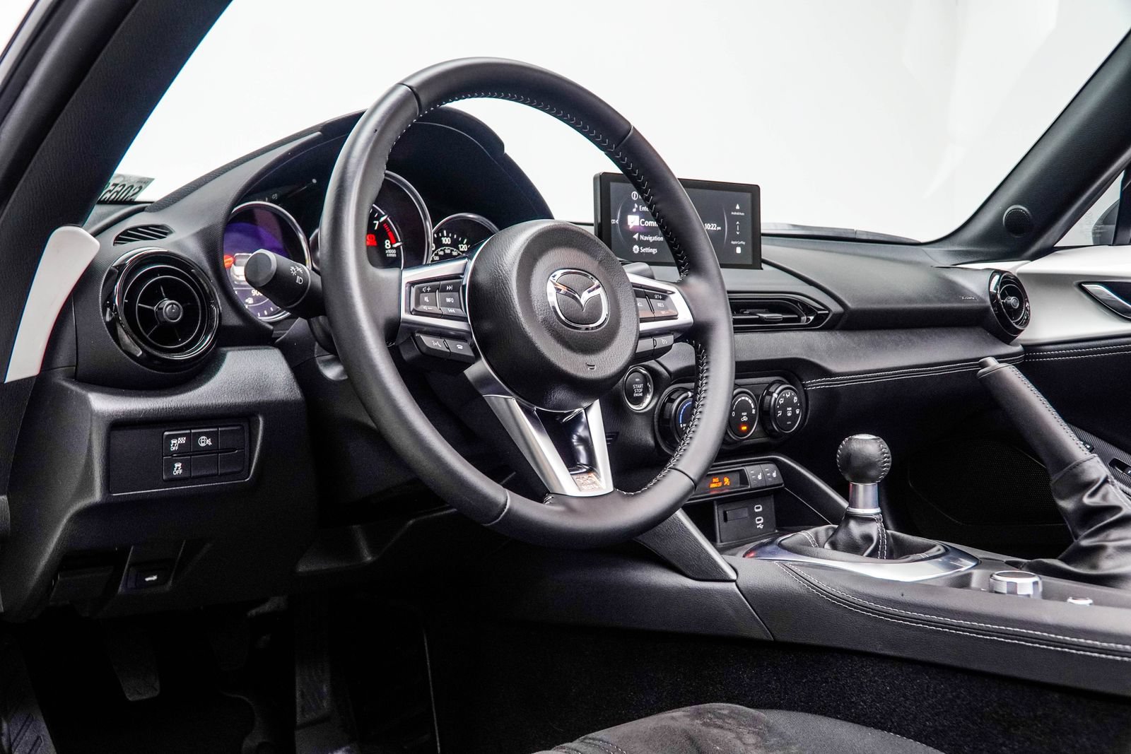 Used 2025 MAZDA MX-5 Miata Club RWD image 19