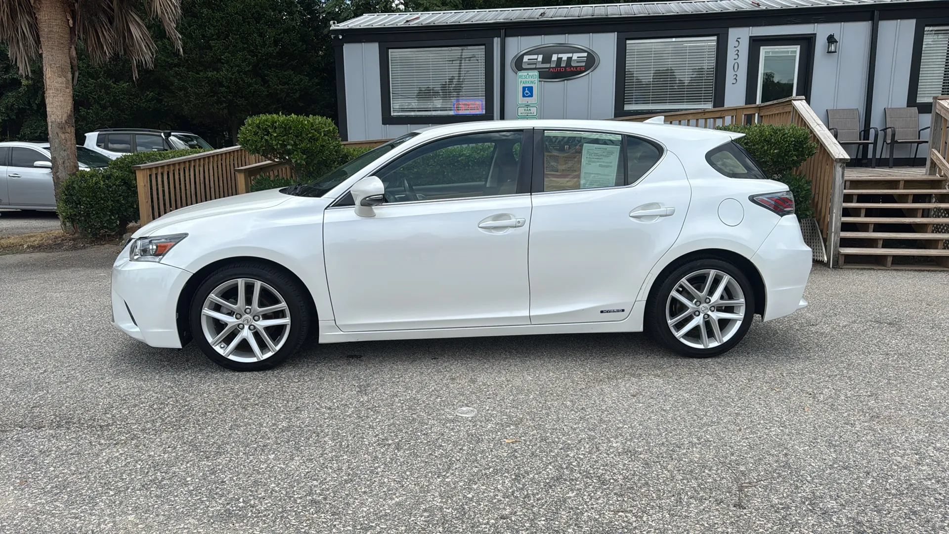 Used 2016 Lexus CT 200h FWD image 12