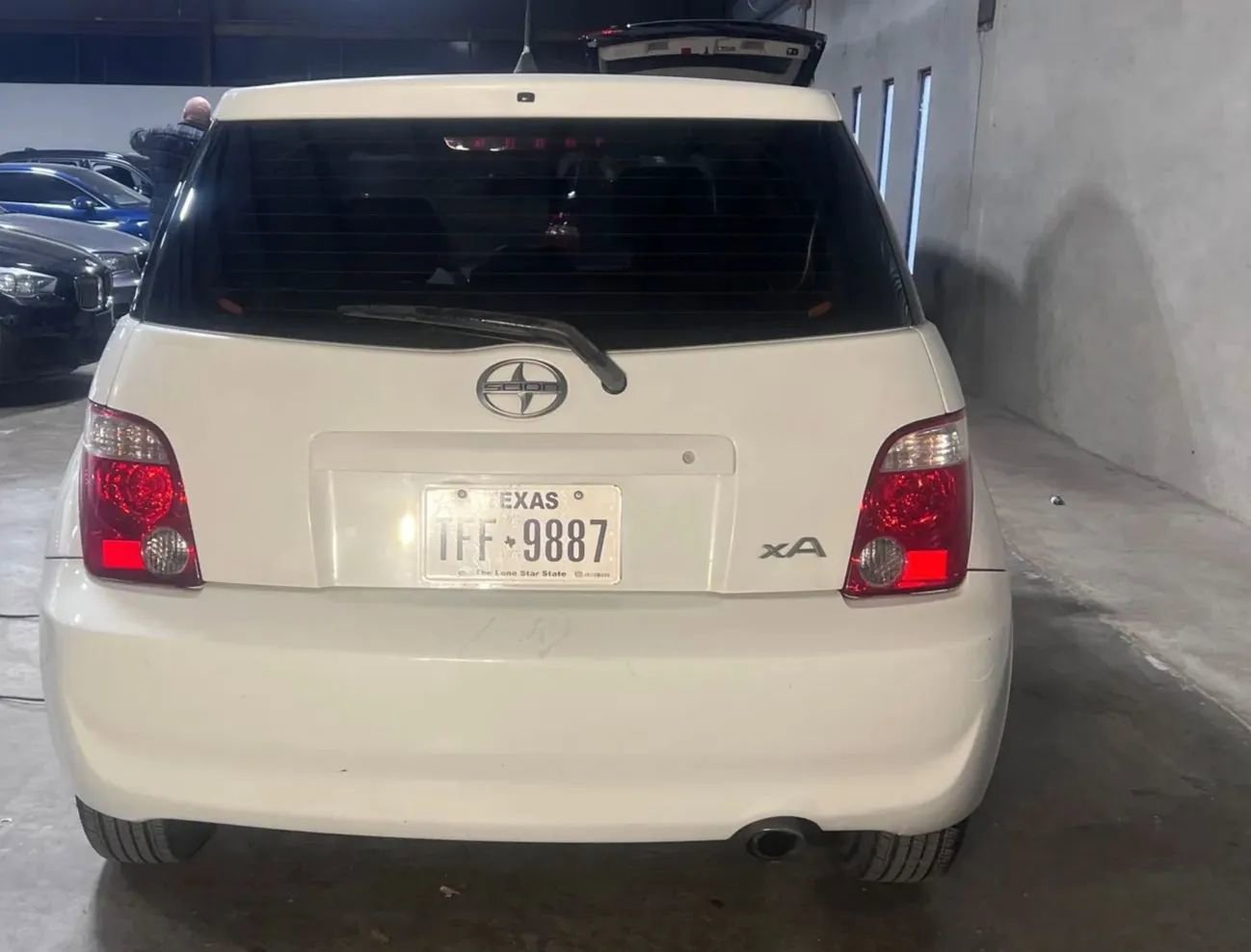 Used 2006 Scion xA Hatchback 4D image 8