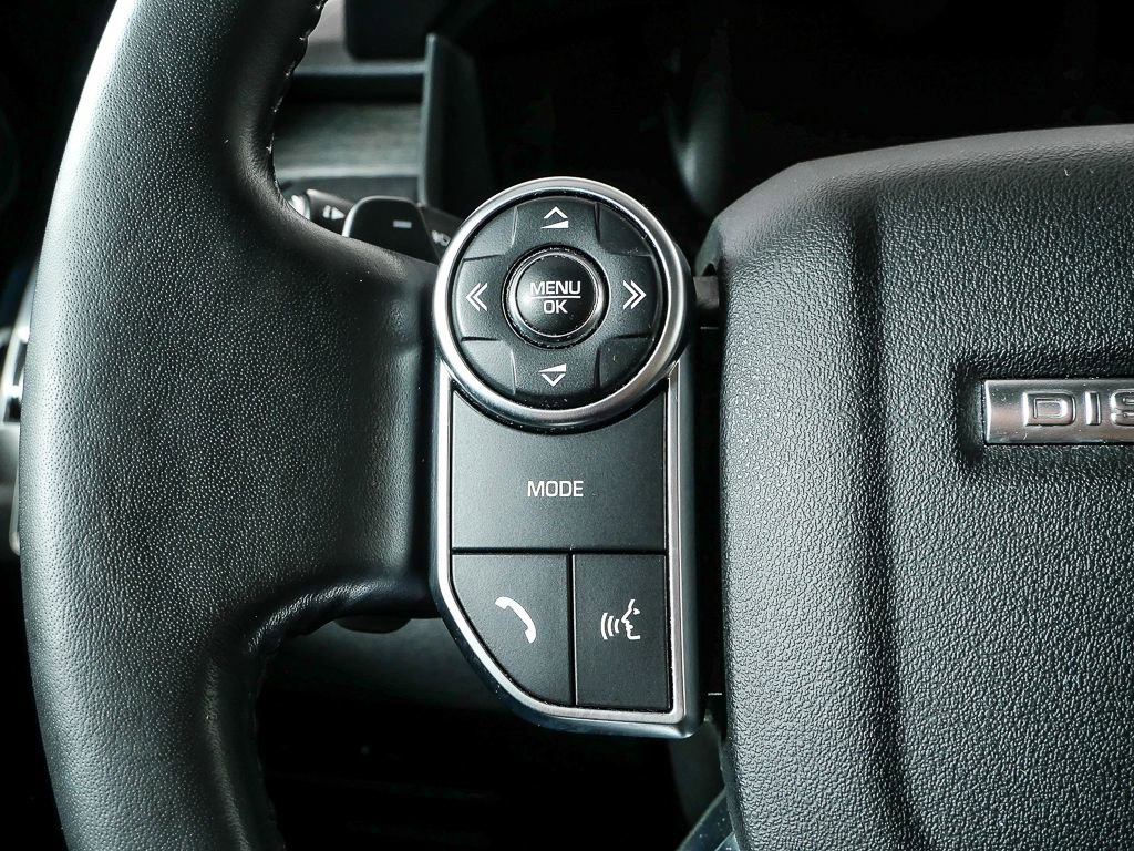 Used 2018 Land Rover Discovery HSE image 11