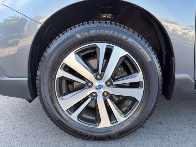Used 2018 Subaru Outback 2.5i Limited AWD/4WD image 27
