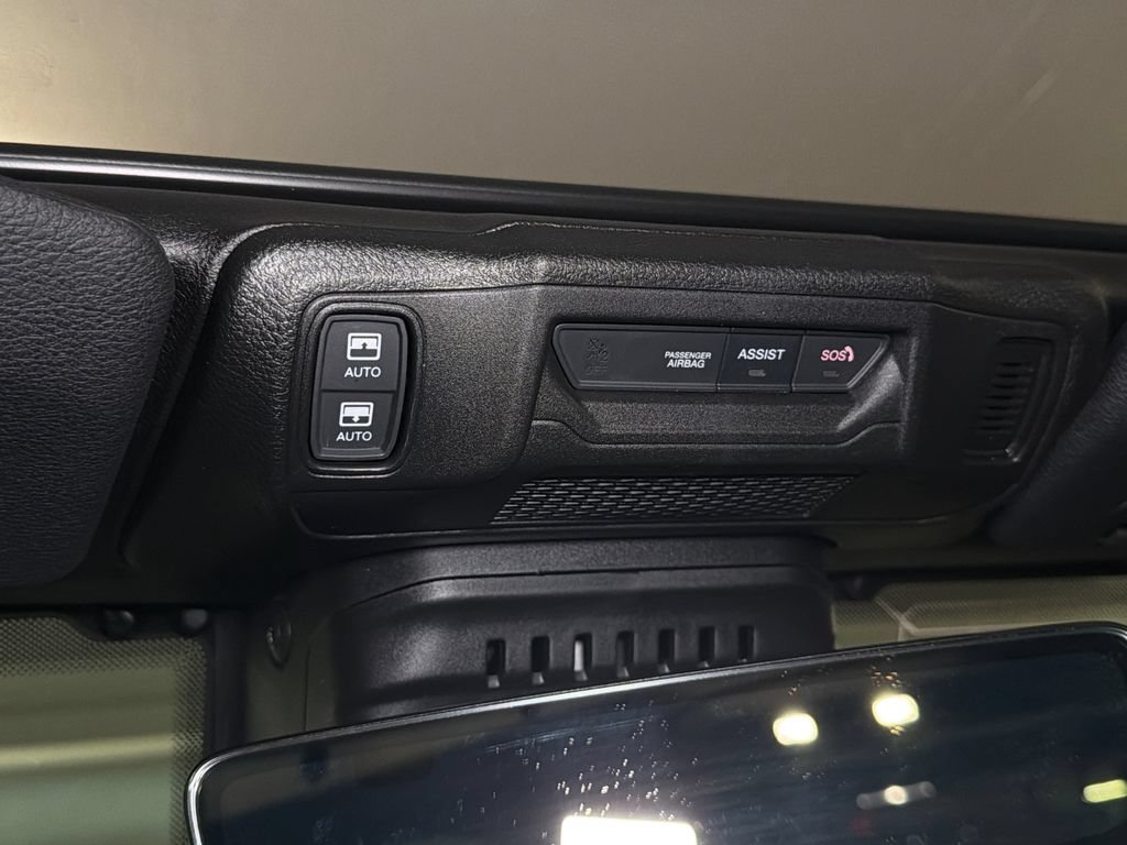 Used 2024 Jeep Wrangler High Altitude AWD/4WD image 34