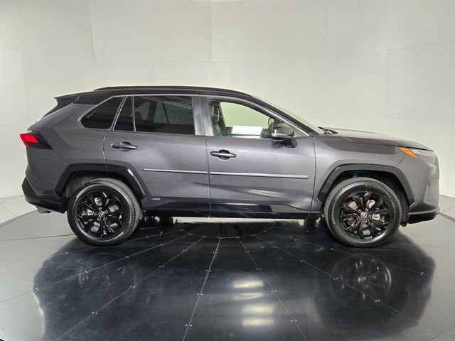 Used 2023 Toyota RAV4 XSE AWD/4WD image 7