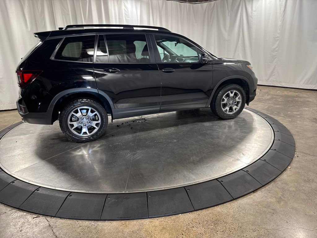 Used 2023 Honda Passport TrailSport image 9