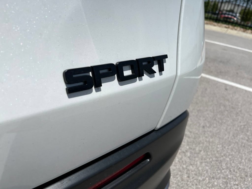 Used 2027 Honda HR-V Sport image 9