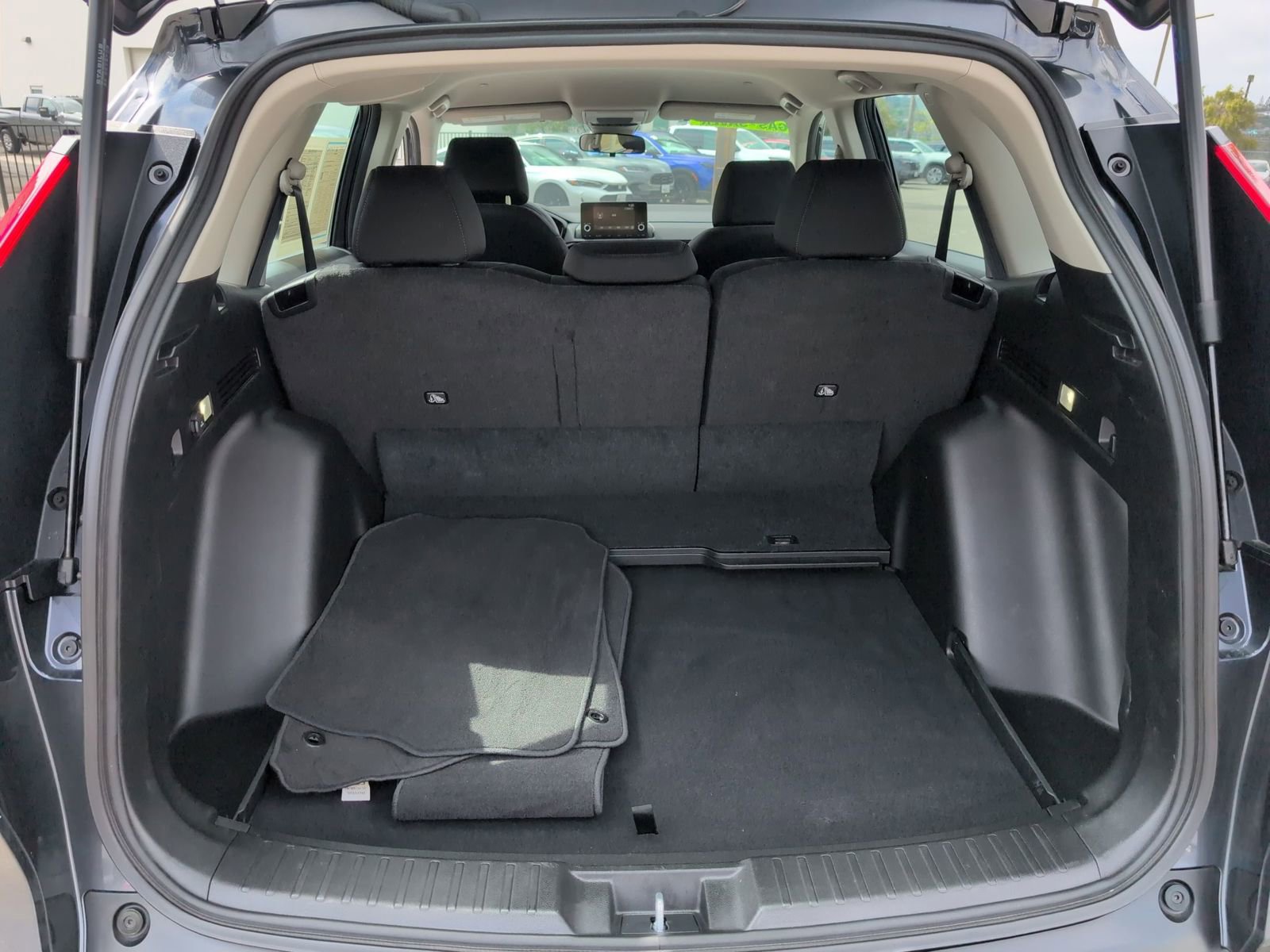 Used 2023 Honda CR-V LX image 32