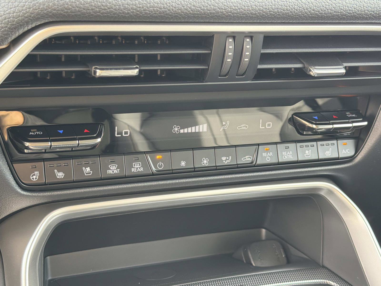 New 2026 MAZDA CX-90 Plug-In Hybrid w/ Preferred AWD/4WD image 14