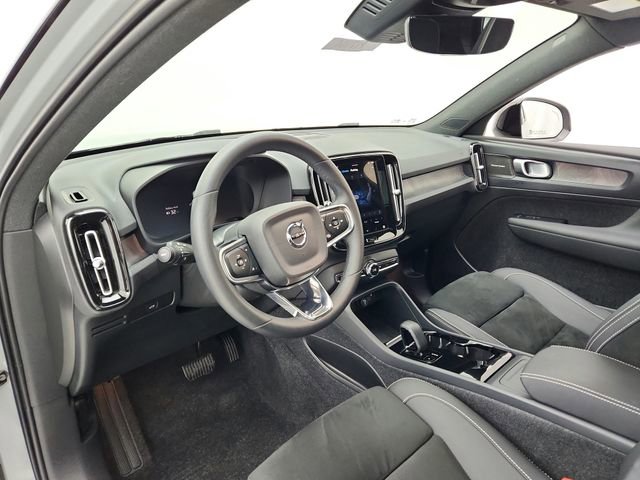 Certified 2024 Volvo XC40 Recharge Ultimate w/ Protection Package Premier image 29