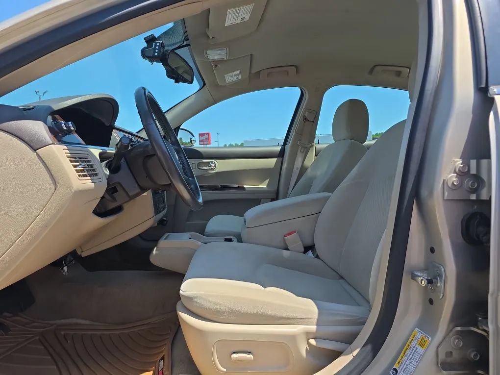 Used 2009 Buick LaCrosse CX FWD image 14
