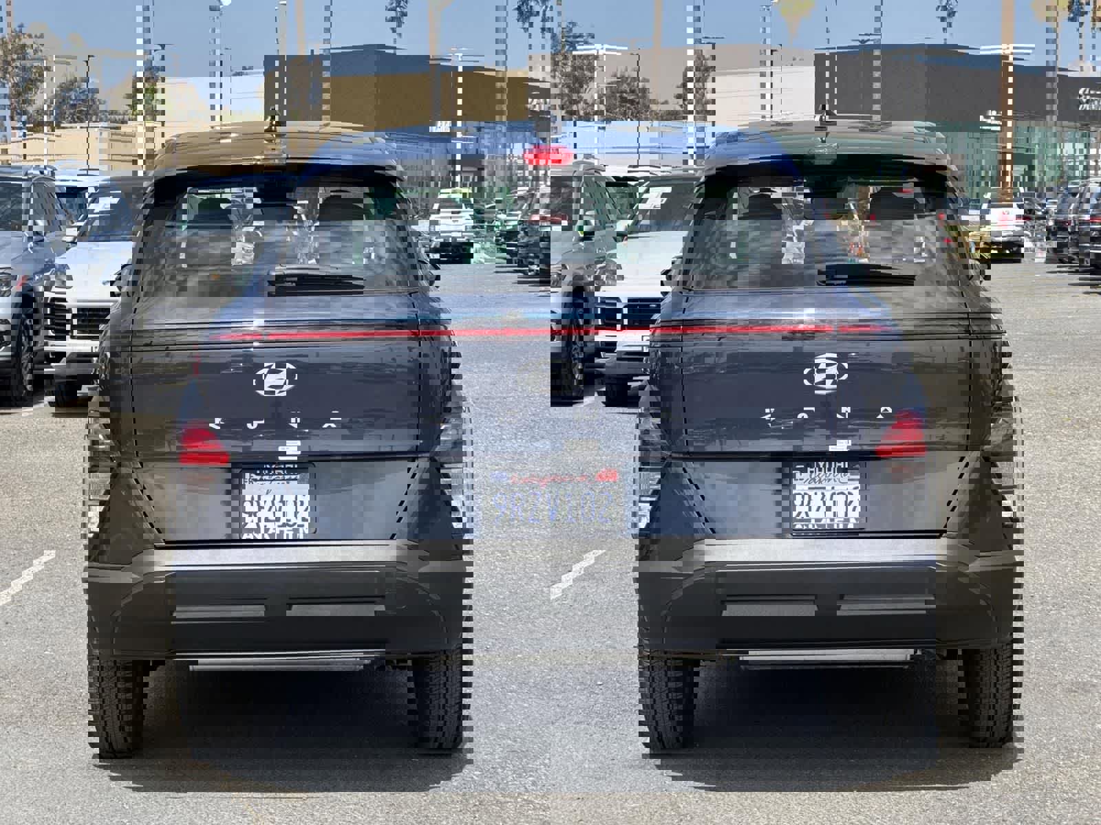 Certified 2025 Hyundai Kona SE image 4