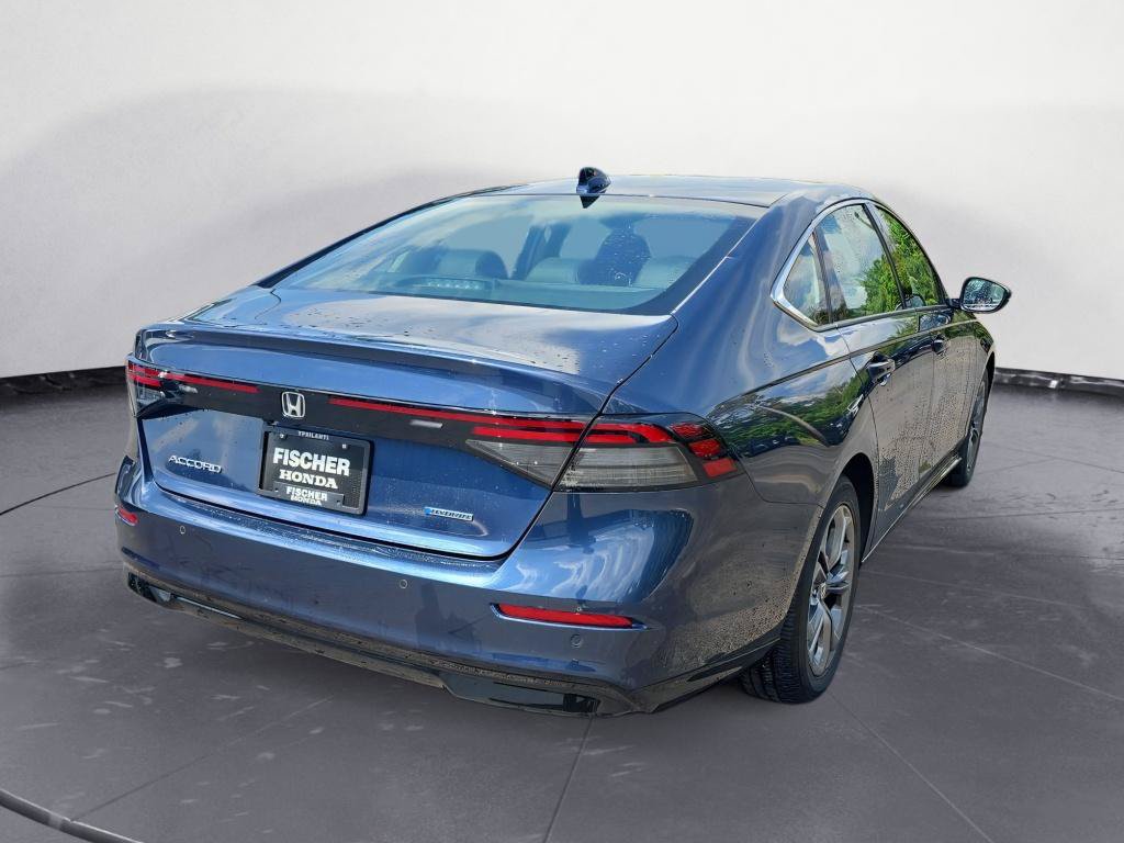 Used 2023 Honda Accord EX-L image 3