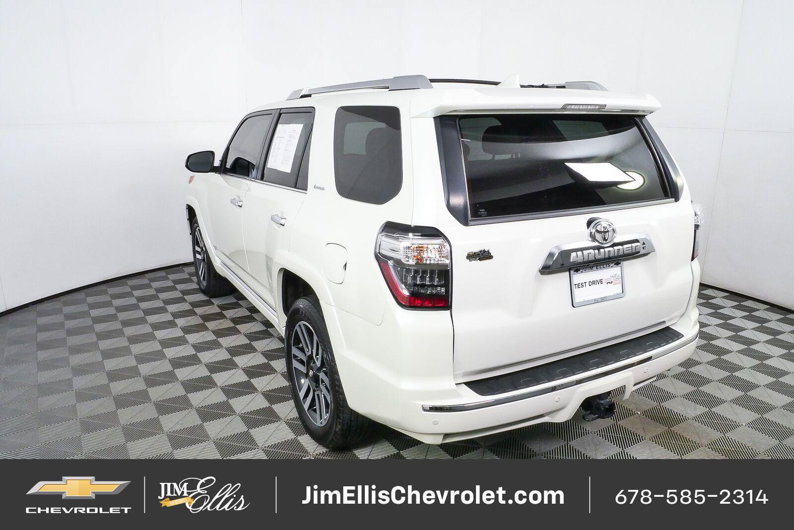 Used 2021 Toyota 4Runner Limited AWD/4WD image 24
