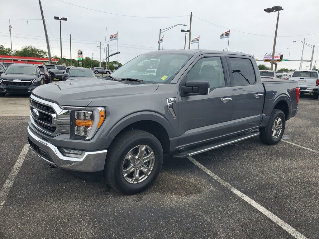 Used 2022 Ford F150 XLT w/ Equipment Group 302A High AWD/4WD image 2