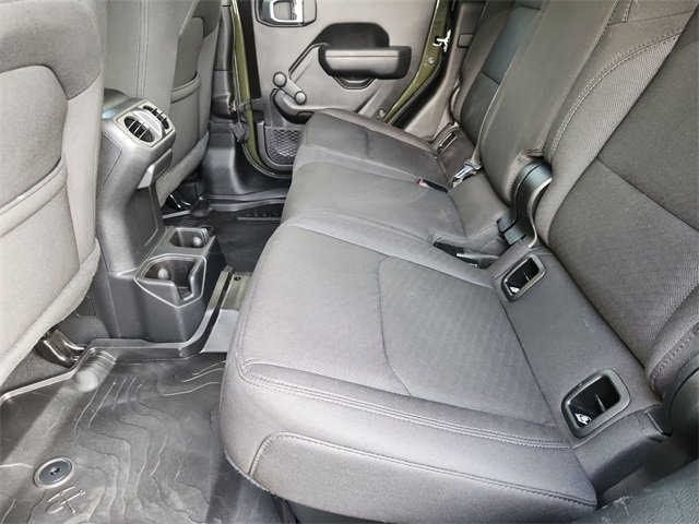 Used 2023 Jeep Gladiator Sport image 23