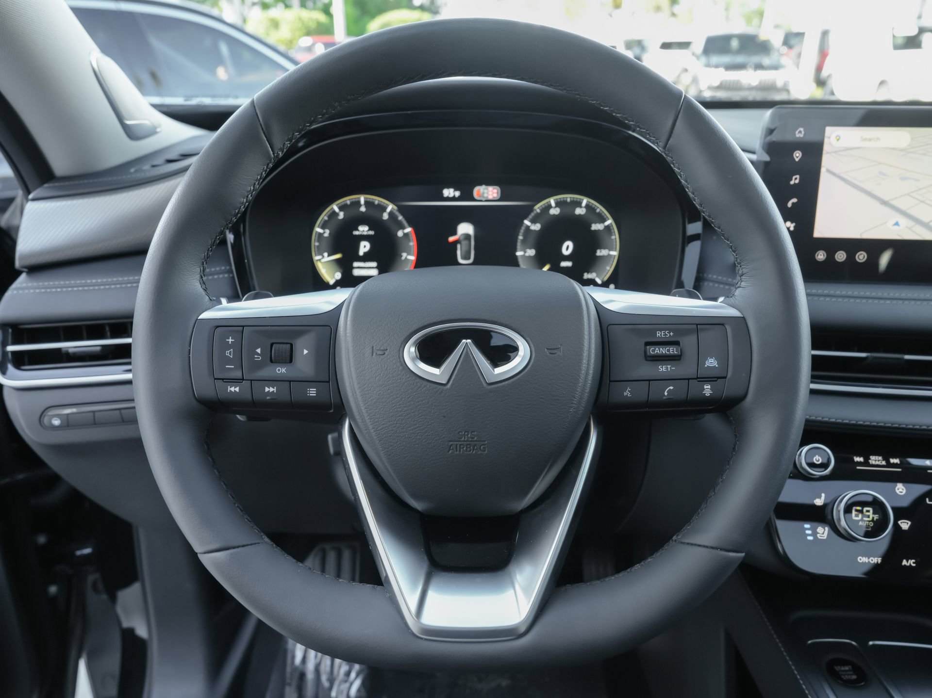 Certified 2026 INFINITI QX60 Luxe w/ Cargo Package FWD image 9
