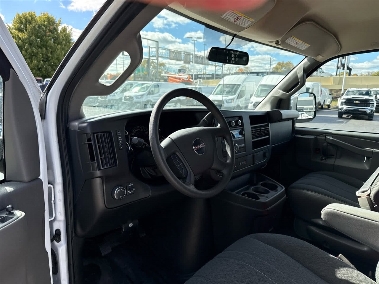 Used 2024 GMC Savana 2500 w/ Driver Convenience Package image 14