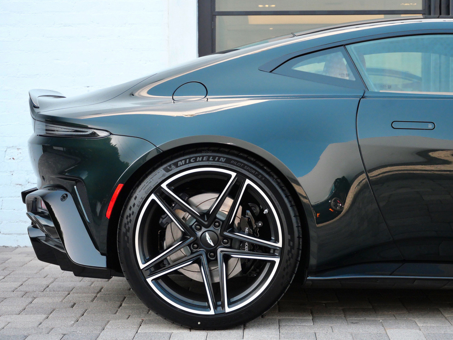 New 2026 Aston Martin V8 Vantage S RWD image 14
