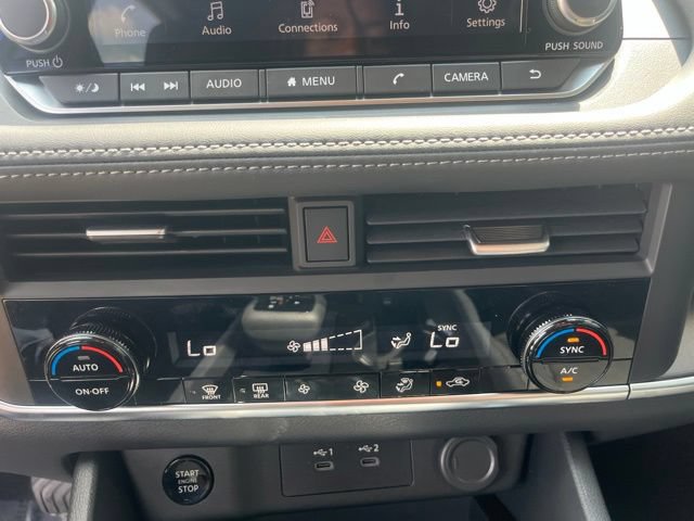 Used 2026 Nissan Rogue SV FWD image 17