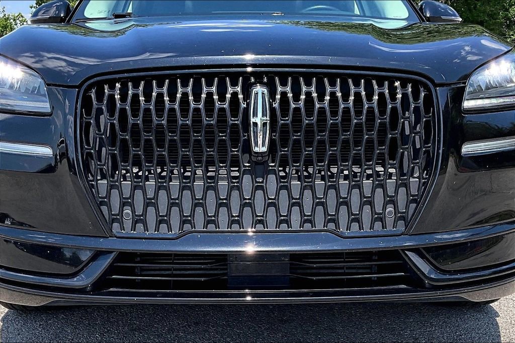 Used 2023 Lincoln Corsair AWD w/ Equipment Group 101A image 28