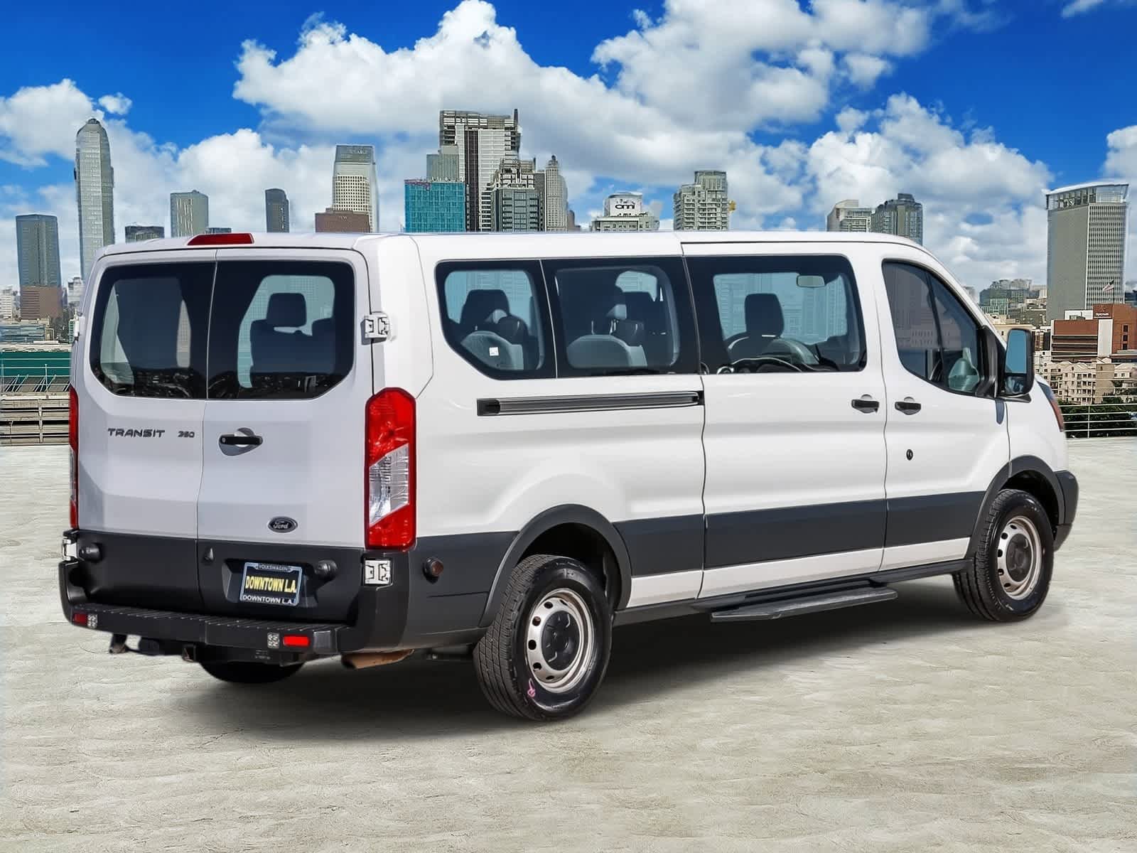 Used 2018 Ford Transit 350 XL RWD image 4