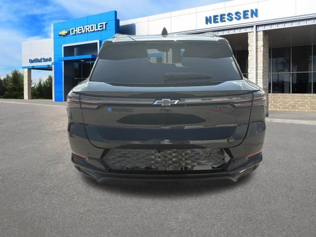 Used 2025 Chevrolet Equinox EV RS FWD image 4