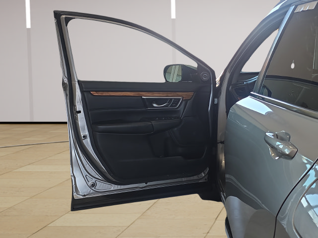Used 2020 Honda CR-V Touring image 10