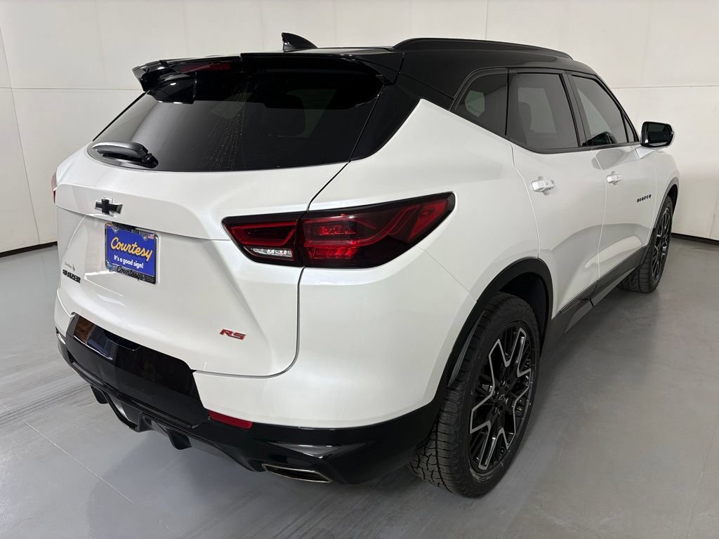 Certified 2023 Chevrolet Blazer RS w/ Driver Confidence II Package FWD image 10