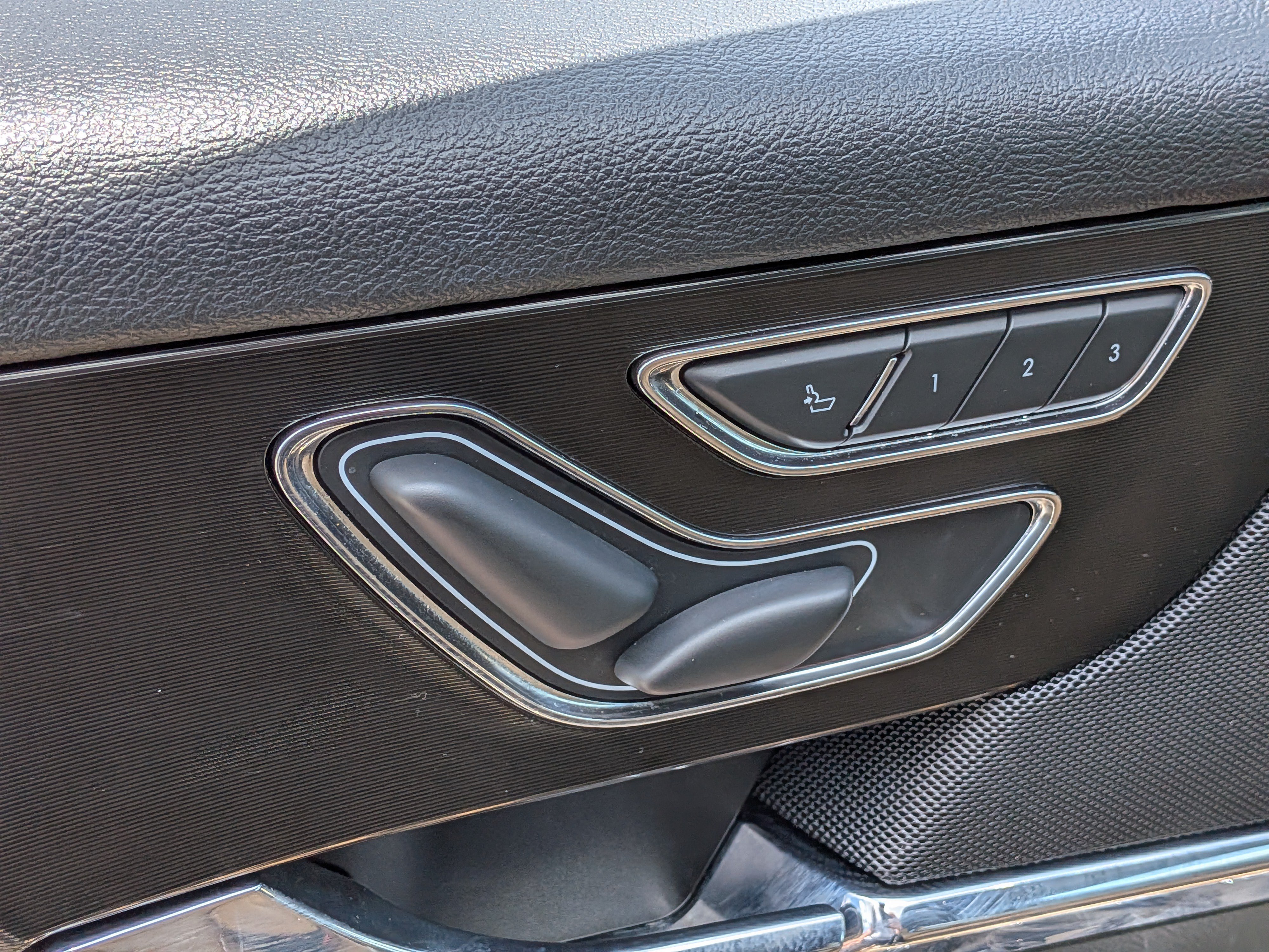 Used 2021 Lincoln Corsair Reserve FWD image 23