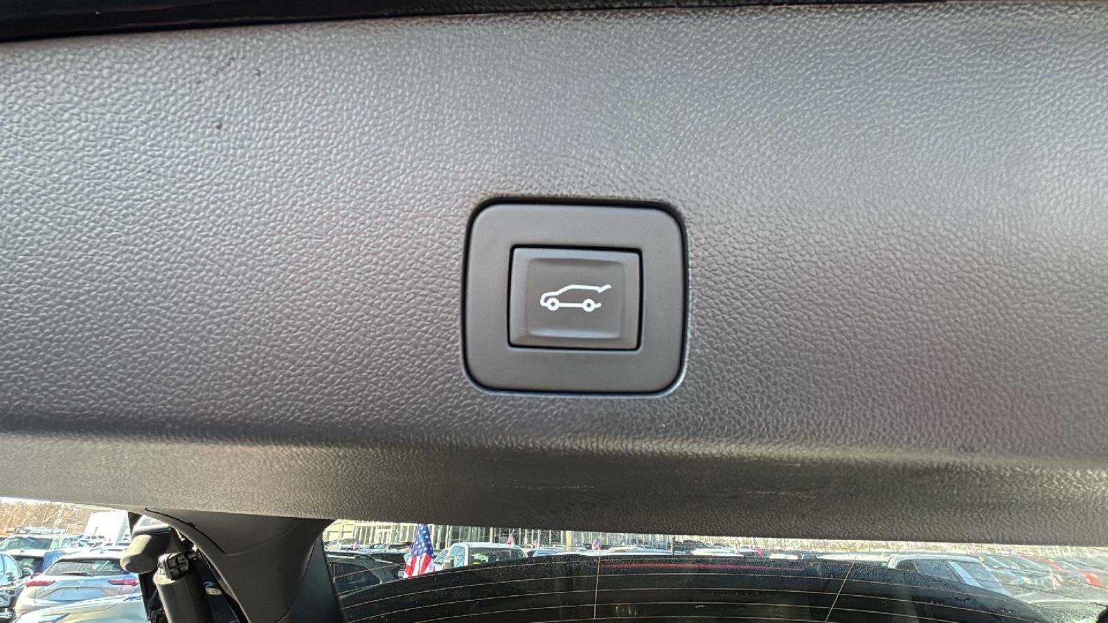 Used 2024 Buick Encore GX Sport Touring w/ Experience Buick Package image 32