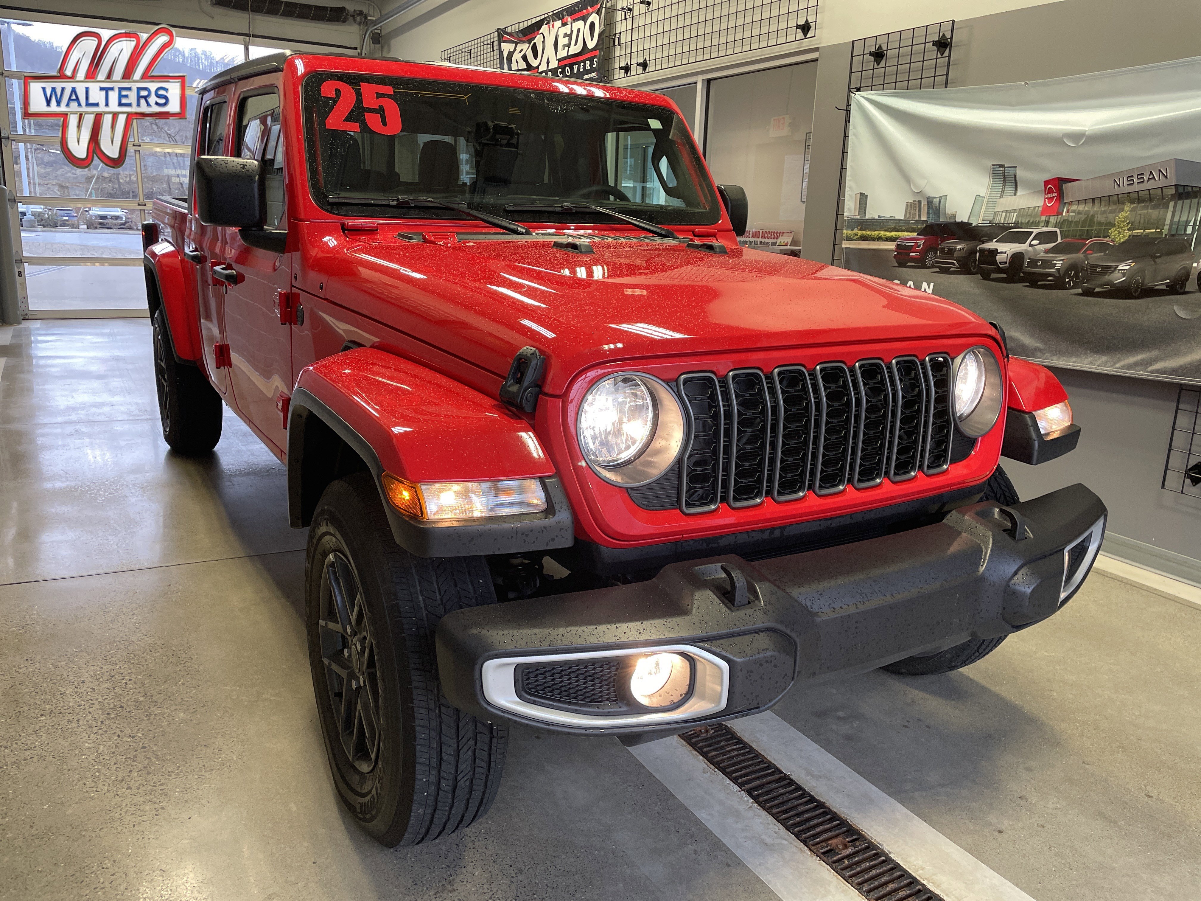 Used 2025 Jeep Gladiator Sport